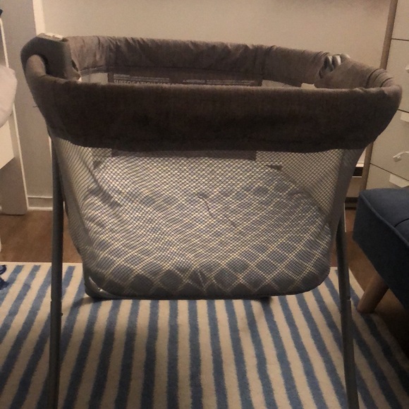 Other Evenflo Loft Portable Bassinet Grey Poshmark
